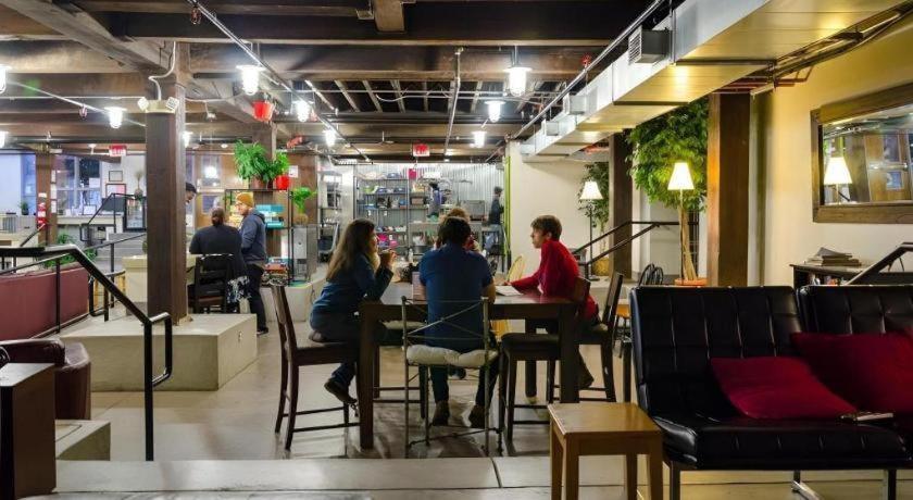 Nashville Downtown Hostel - Adults Only Экстерьер фото
